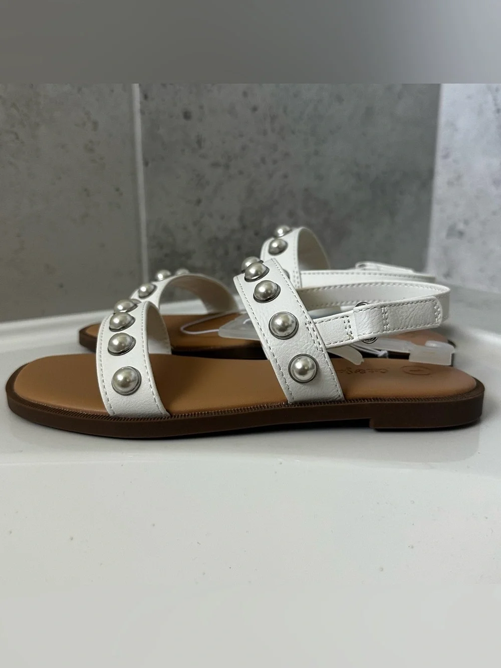 Cat & Jack White Pearl-Stud Girls' Strappy Sandals Size 1
